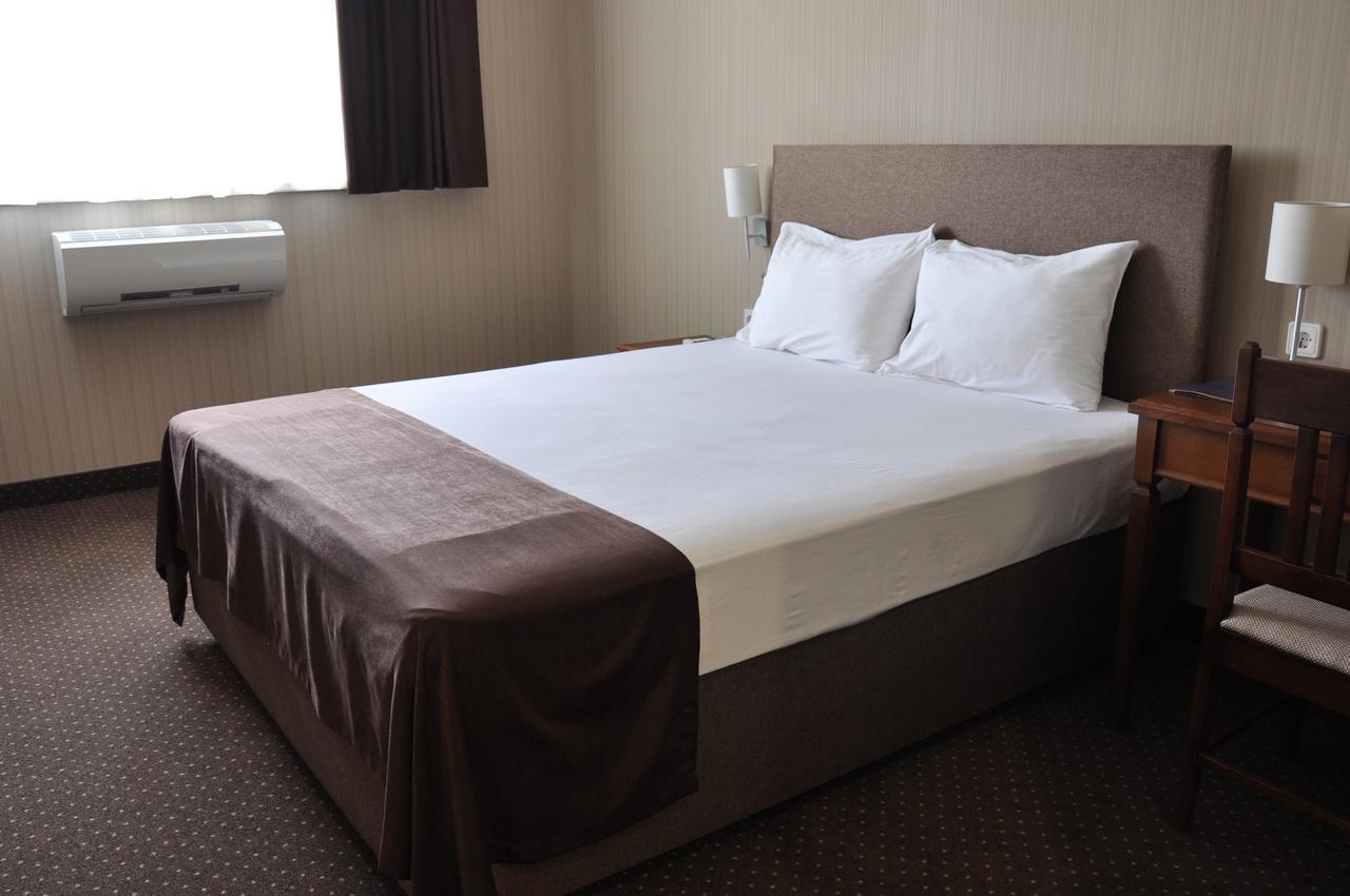 Hotel 7Ya Krasnosilske ภายนอก รูปภาพ
