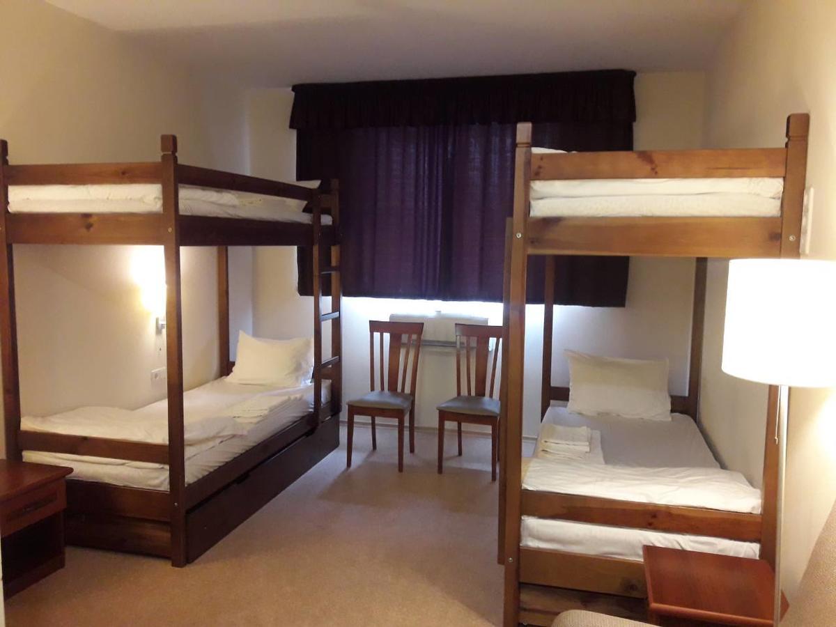 Hotel 7Ya Krasnosilske ภายนอก รูปภาพ